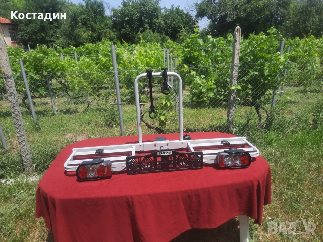 Багажник за колела за теглич Eufab