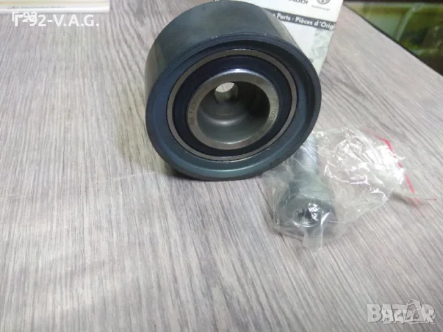 03G109244A**NEU**VAG**AUDI**Обтяжна ролка, ангренажен ремък**, снимка 2 - Части - 55323566