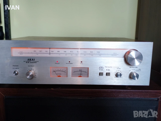 Продавам тунер akai-at2400, снимка 2 - Ресийвъри, усилватели, смесителни пултове - 54500963