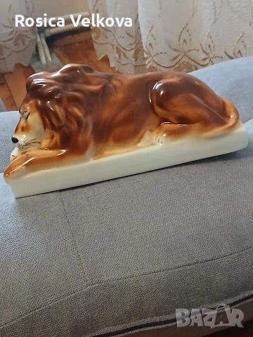 Порцеланова фигура ЛЪВ 