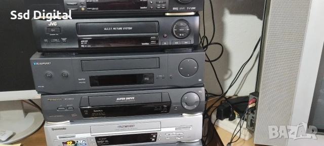 Видеа VHS, снимка 3 - Плейъри, домашно кино, прожектори - 54440582