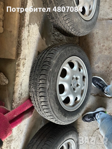 Комплект 15” джанти с летни гуми Kleber 195/65 R15 – топ състояние, снимка 2 - Гуми и джанти - 54305472