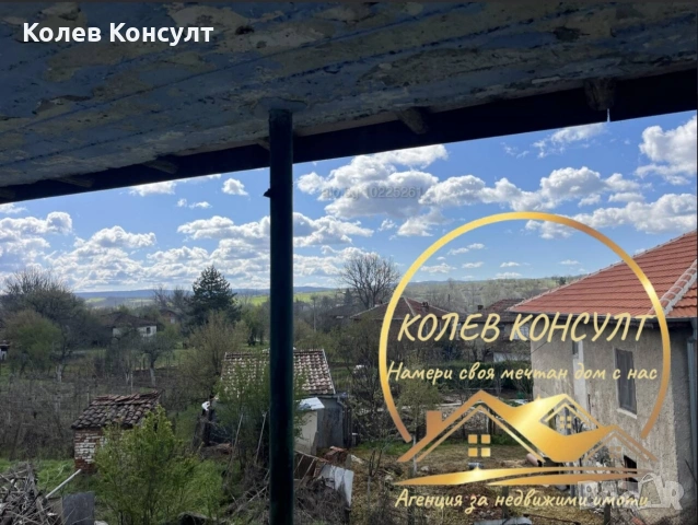 продавам двуетажна къща в село Факия, снимка 6 - Къщи - 55000428
