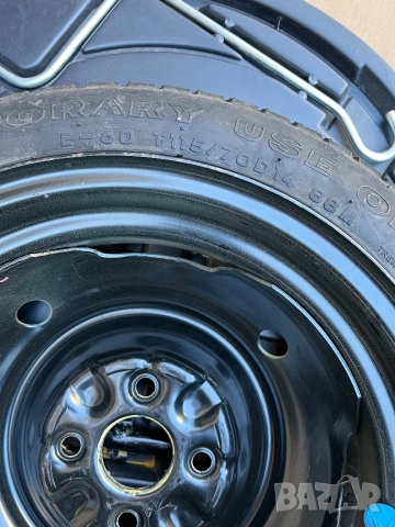 Патерица за Toyota Yaris 4x100 TOYO 115/70/14 гума с джанта резервна гума, снимка 5 - Гуми и джанти - 54619299