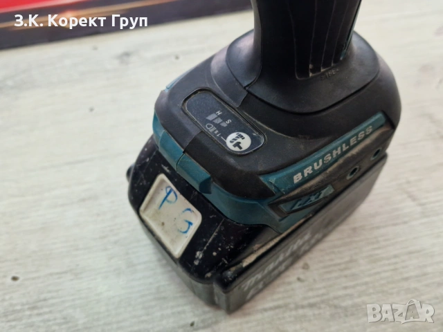 Акумулаторен ударен гайковерт Makita DTW1002Z, LXT, 18 V, 1000 Nm, снимка 5 - Други инструменти - 54593413