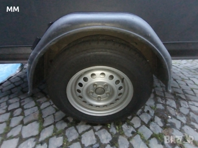 Ремарке Böckmann 1300KG, Спирачки, полезен товар 1050кг, 250х130см, снимка 5 - Ремаркета - 54329318