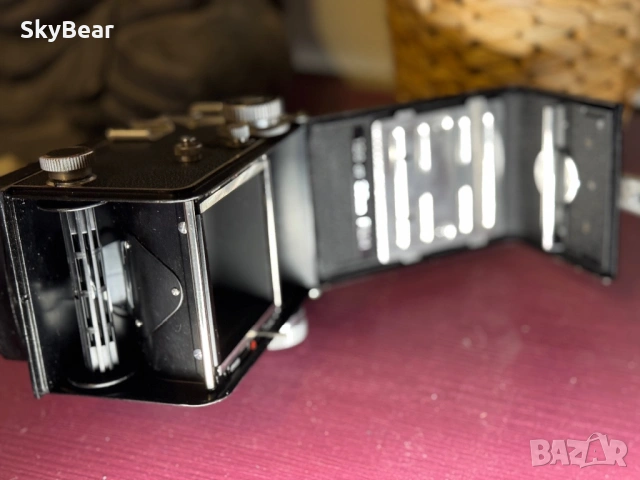 Фотоапарат Yashica 635 среден формат, снимка 7 - Фотоапарати - 54337618