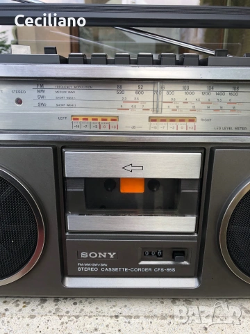 Sony CFS-66S -супер запазен радиокасетофон, снимка 3 - Радиокасетофони, транзистори - 55136803