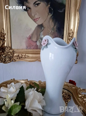 Красива порцеланова ваза , снимка 4 - Вази - 54509767