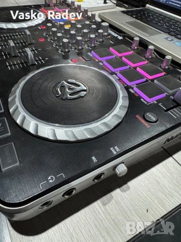 Numark mixtrack quad , снимка 3 - Ресийвъри, усилватели, смесителни пултове - 54488363