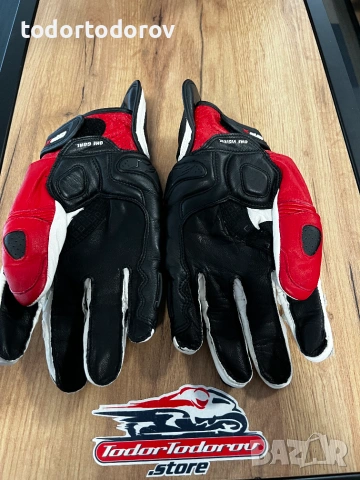 Кожени мото ръкацици ALPINESTARS GP-X,размер 2XL ,оригинални,като нови 95.84 лв. / 49 €, снимка 2 - Аксесоари и консумативи - 54960958