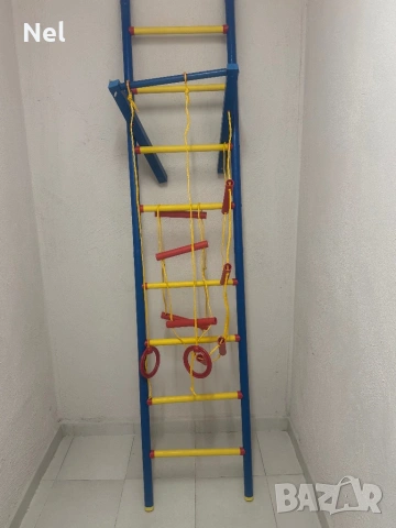 Спортен комплекс за стена