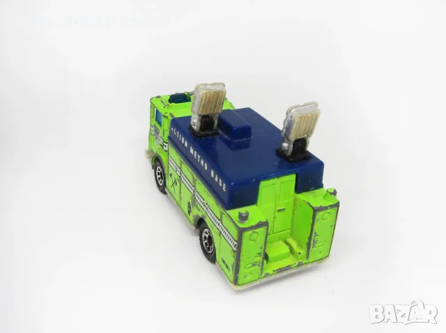 Стара Количка Matchbox Mack Auxiliary Power Truck, снимка 3 - Колекции - 55650344