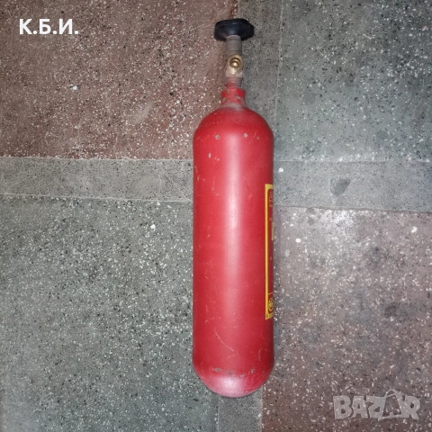 Продавам желязна бутилка - 2,3L - 250 BAR - АТМОСФЕРИ работно налягане