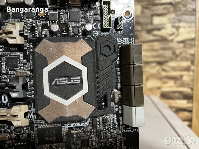 Легендарна дънна платка ASUS SABERTOOTH 990FX R2.0 (Socket AM3+) – Отлично състояние, снимка 4 - Дънни платки - 55467968