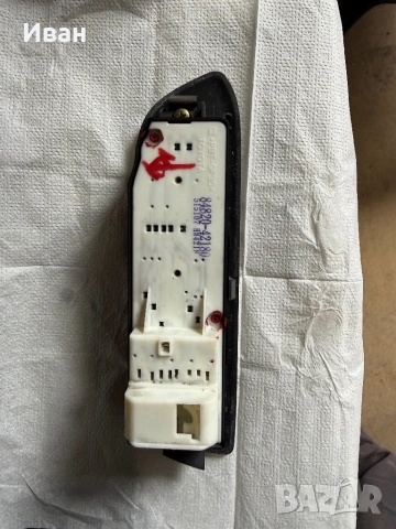 Блок за управление на електрически стъкла Toyota Rav-4 2002-2005 година, снимка 2 - Части - 54040670