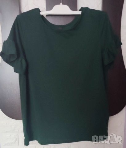 Зелена тениска