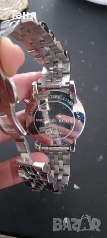Дамски часовник Michael Kors, снимка 6 - Дамски - 54918163