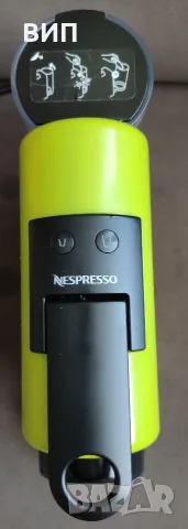 Кафемашина Nespresso и вертикална поставка за капсули, снимка 2 - Кафемашини - 55458841