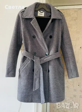 РАЗПРОДАЖБА Палта дамски, р-ри S/XS, 2 вида - сиво без забележки - € 37 и светло бежово, ново - € 18, снимка 4 - Палта, манта - 48325351