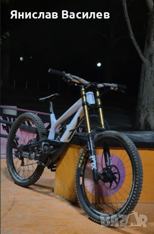 Колело YT Tues CF Pro Race, снимка 8 - Велосипеди - 54485238