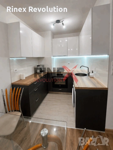 Двустаен апартамент в Център, снимка 5 - Апартаменти - 54302135