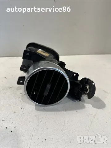 Преден десен въздуховод AH22-01454-A за Land Rover Discovery 4 TDV6 2010–2016