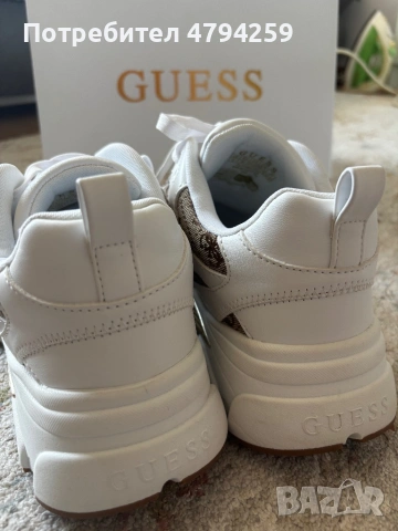 Маратонки Guess, снимка 2 - Маратонки - 54168794