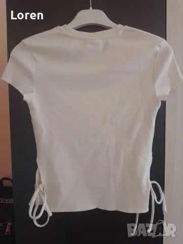 Като нова!*Bershka*Тениска с 🎀 панделки🎀, снимка 5 - Тениски - 47538636