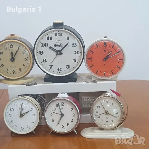 Часовници и Будилници, снимка 7 - Антикварни и старинни предмети - 55393883
