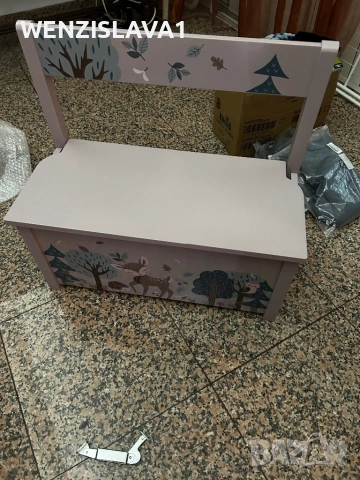 Пейка с шкаф