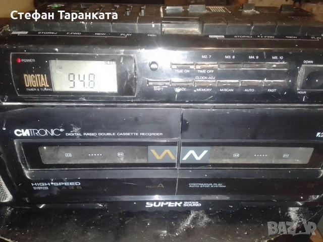 радио касетофон работи си на радио , снимка 2 - Радиокасетофони, транзистори - 54725405