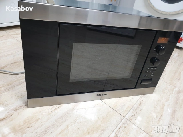 17L - 600мм - Miele M8160 Микровълнова Фурна за Вграждане, снимка 2 - Микровълнови - 54570527