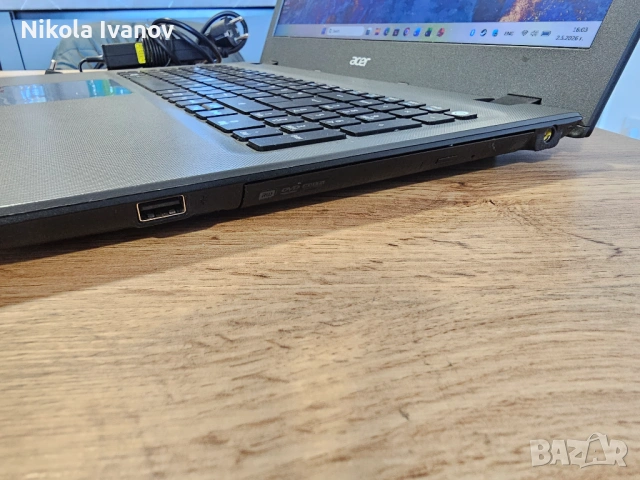 Лаптоп Acer Aspire 15.6" E5-574G |Intel i5 6200U 4x2.80 Ghz|16GB RAM|GTX 920M 2GB|1TB SSD|Win 11|DVD, снимка 4 - Лаптопи за дома - 54390776