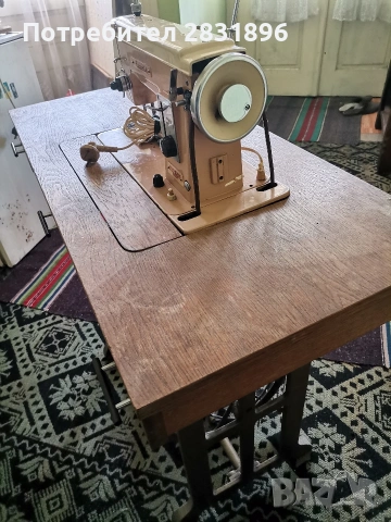 Продавам крачна шевна машина Лучник, снимка 3 - Други стоки за дома - 54590132