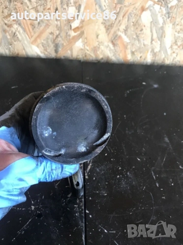 Бутало с биела 230 бензин за Mercedes C Class W203, снимка 2 - Части - 54041709