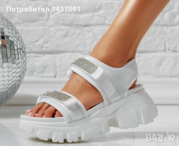 Дамски сандсли на платформа, снимка 2 - Сандали - 55066179