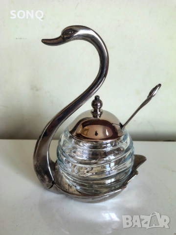 Страхотна Захарница Или Сладко - Лебед