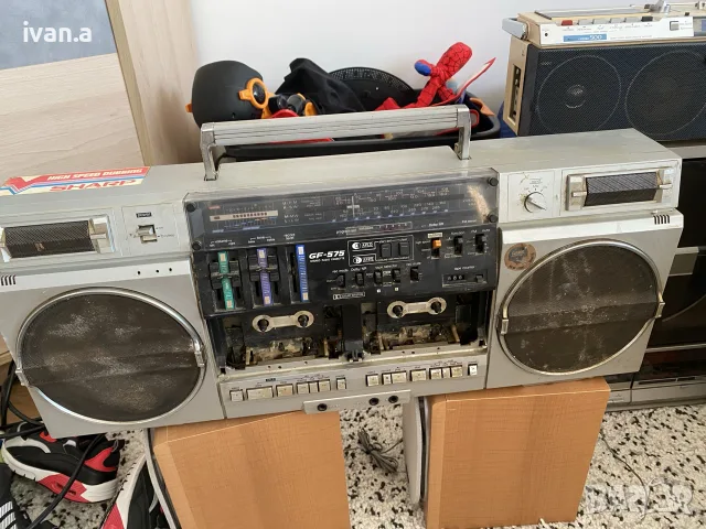 Sharp GF-575 за части, снимка 2 - Радиокасетофони, транзистори - 55657345
