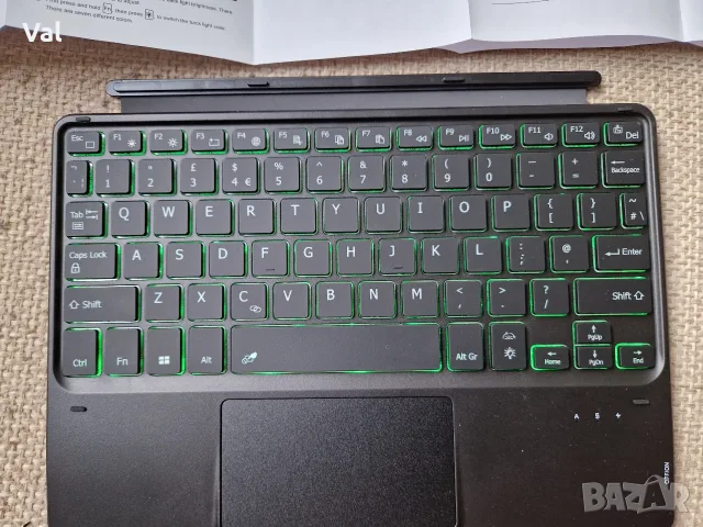 Безжична Bluetooth клавиатура с подсветка и тъчпад за Microsoft Surface Pro