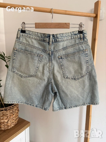 Zara нови дънкови бермуди , снимка 3 - Къси панталони и бермуди - 55134996