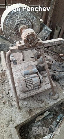 Точило за ножове, снимка 3 - Други инструменти - 54093754