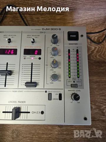 Миксер Pioneer DJM-300-S Silver / Легендарен DJ миксер Pioneer DJM-300-S – Култов аналогов модел с, снимка 4 - Ресийвъри, усилватели, смесителни пултове - 55429023