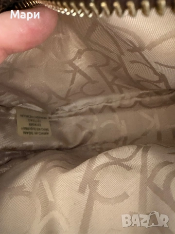 Calvin Klein Оригинална Малка Чанта, снимка 6 - Чанти - 55242223