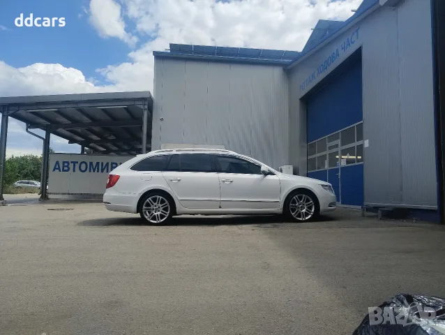 Skoda Superb 2012 2.0TDI 140 DSG, снимка 6 - Автомобили и джипове - 51442040