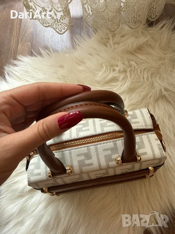 Нова чанта Fendi, снимка 4 - Чанти - 55009475