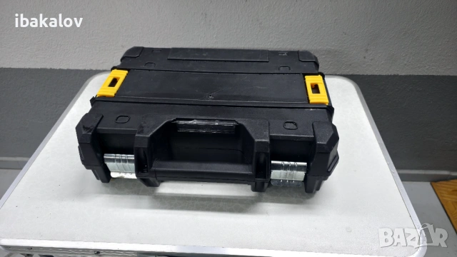 Куфар от нивелираща станция