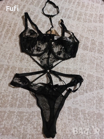 11 евро, ново дантелено боди, с етикет, 85 Д, марка Cens@red 