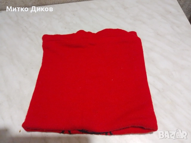 червен детски шал нов  тип "комин" (кръгъл шал) на Marvel Spider-Man,, снимка 2 - Шапки, шалове и ръкавици - 55147514