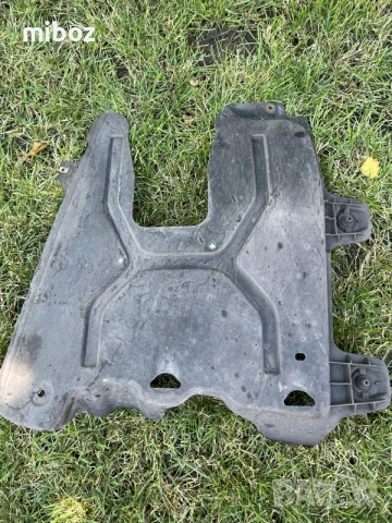 Кора под купе Шкода Октавия Skoda Octavia 3, снимка 3 - Части - 55306737